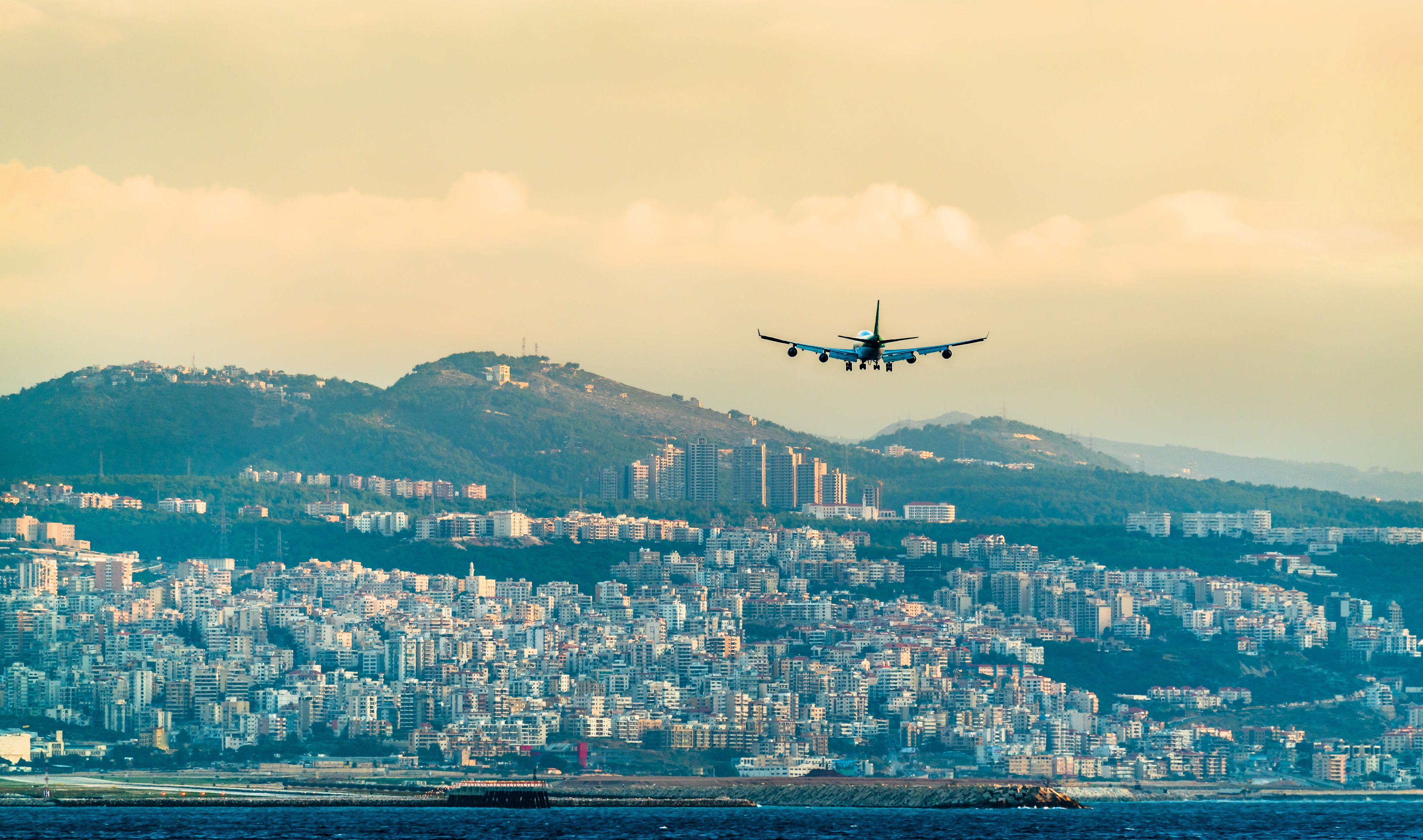 Beirut Airport ATC Threatens To Stop Night Operations Amid Staff Shortages