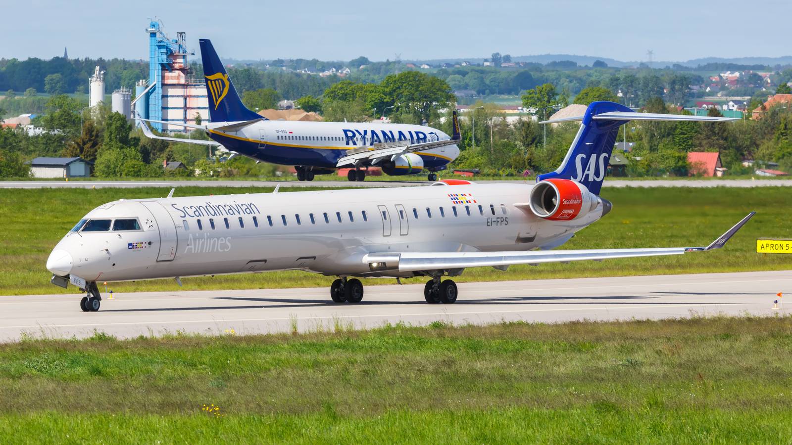 The Unluckiest CRJ? SAS Jet Gets Diverted To Oslo Three Times In One Day