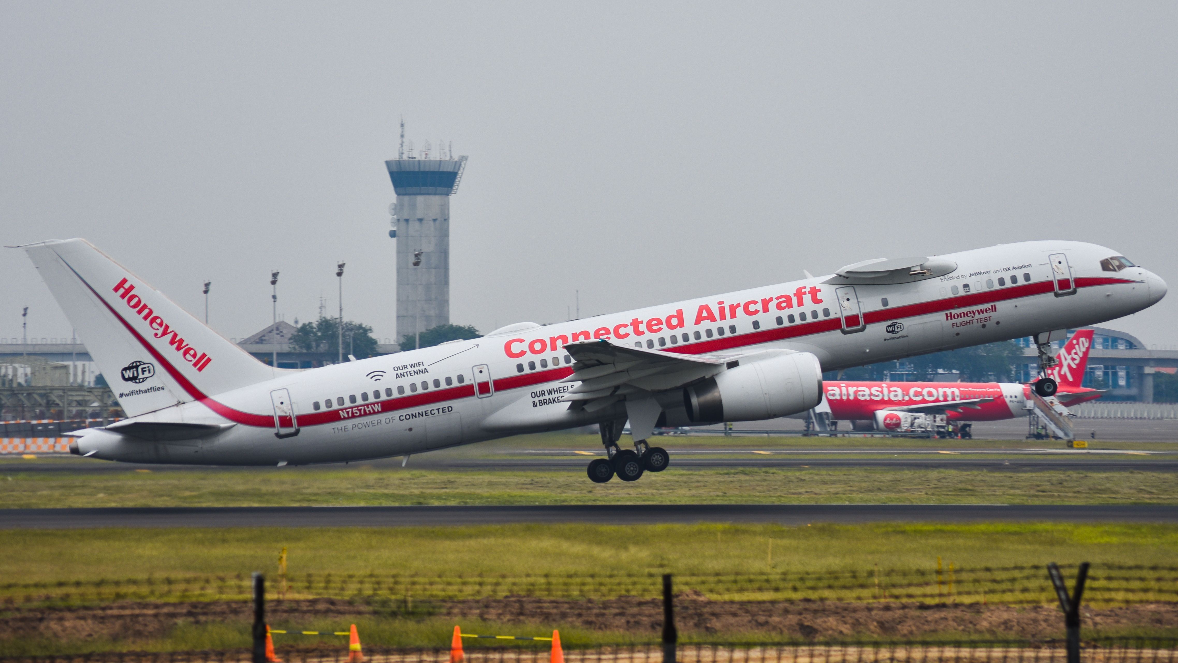 These Are The Oldest Boeing 757s In Operation