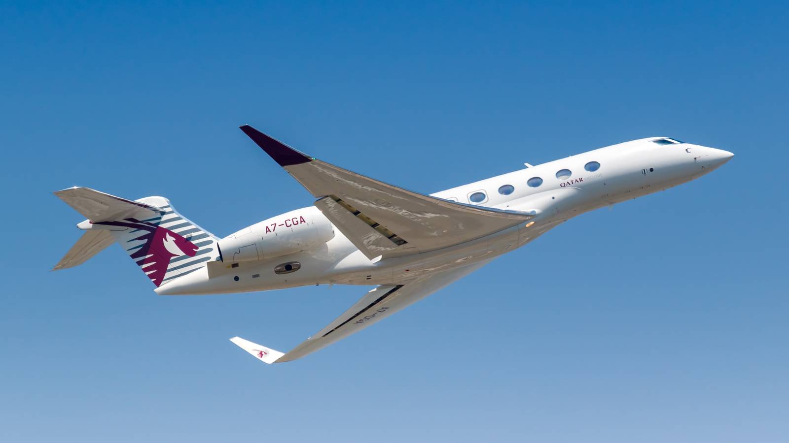 Looking Back: Qatar Airways' Private Jet Breaks Polar Around The World Record