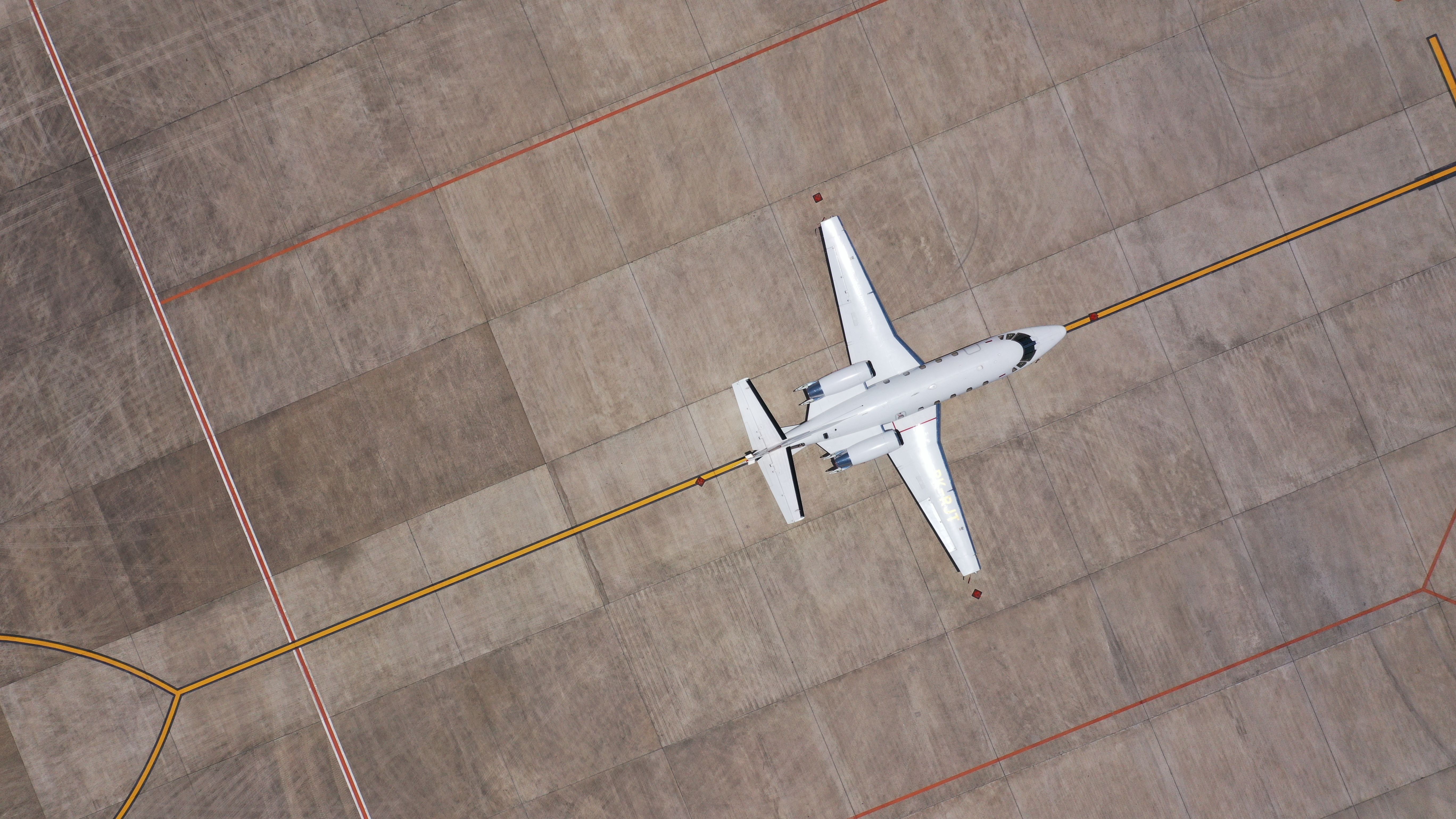 What Sorts Of Landing Fees Do Private Jets Face?