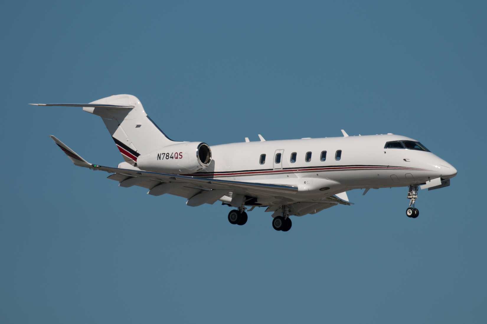 Embaer Legacy 600 landing in Fort Lauderdale, FL