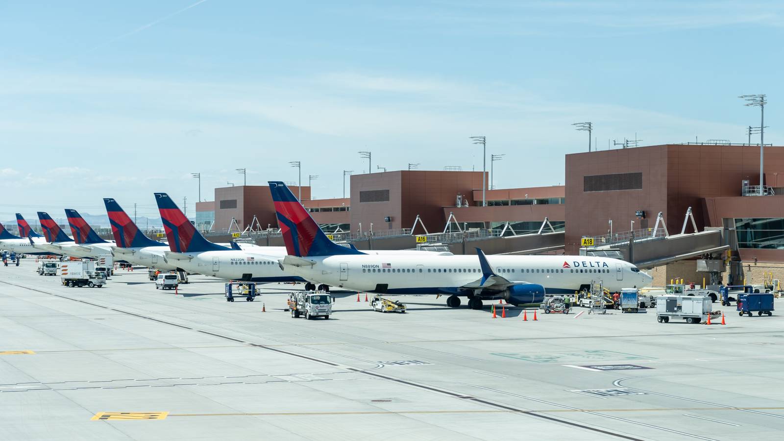 July 4th Air Travel Estimated To Break US Record Numbers
