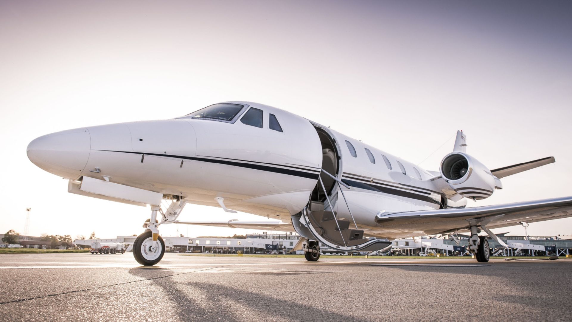 How Can You Fly On A Private Jet?