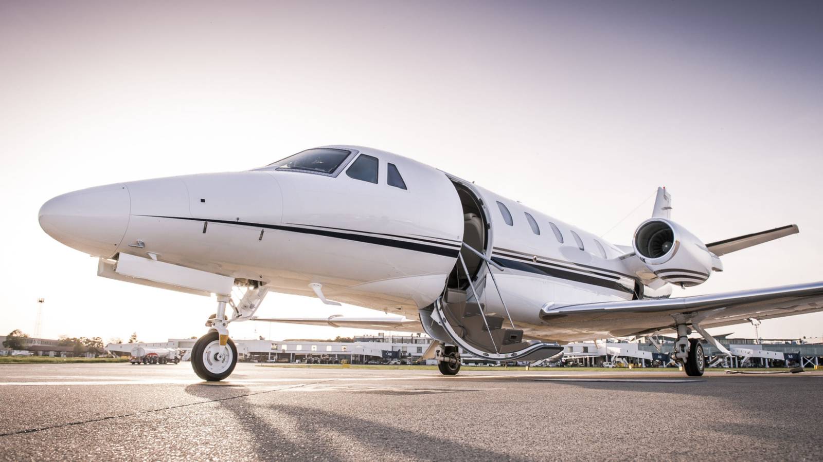 How Can You Fly On A Private Jet?