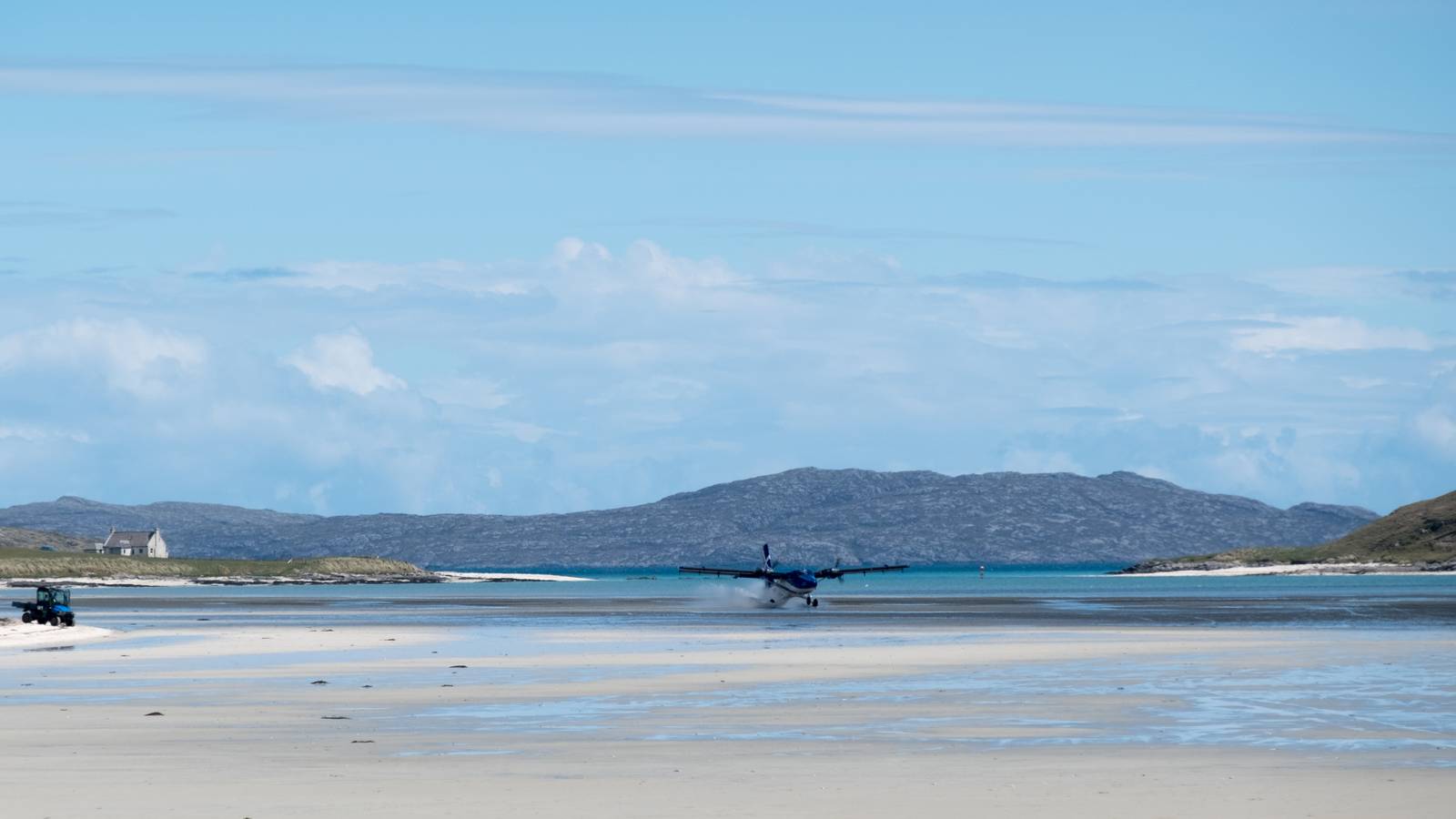 3 Reasons Why Avgeeks Love Scotland's Barra Airport