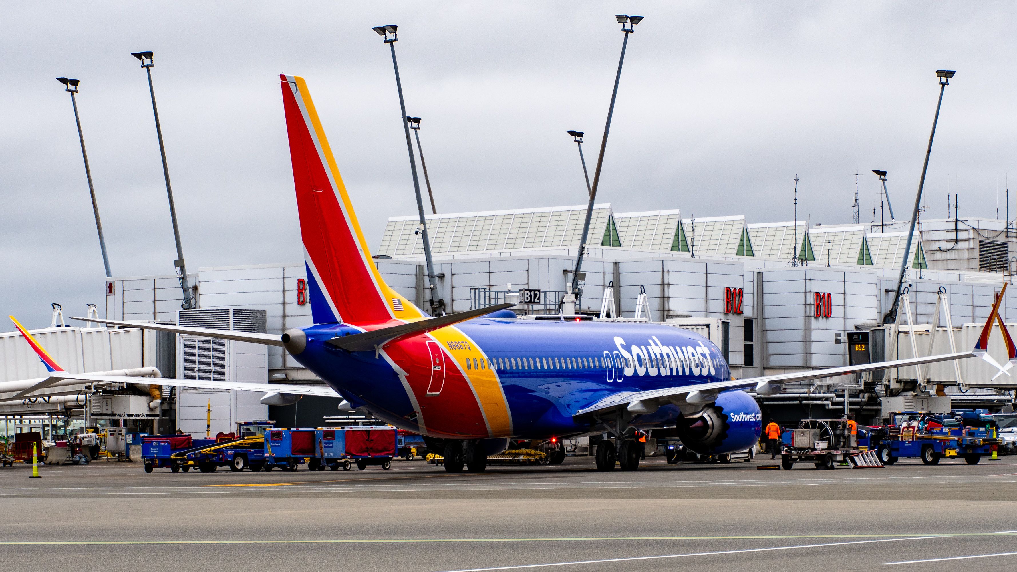 Southwest Airlines Pilots To Picket In Chicago Next Week Following Strike Vote