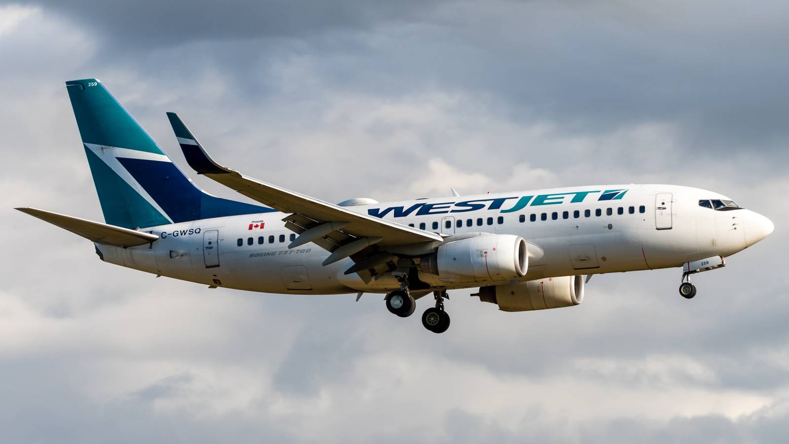 WestJet Under Fire For 'Humiliating' Former Paralympian In Boarding Incident