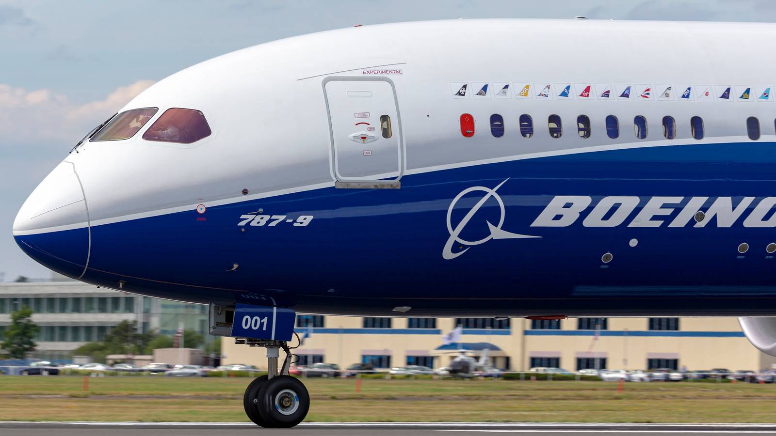 Composite Fuselages: How They Changed The Airline Industry