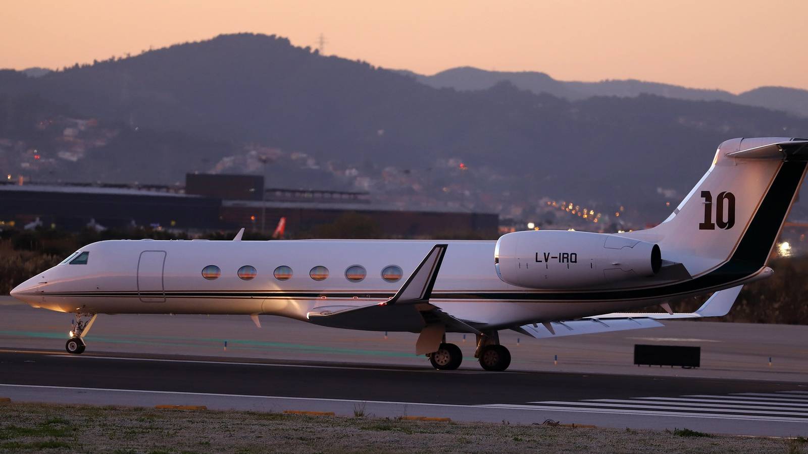 How Does Football Superstar Lionel Messi Fly?
