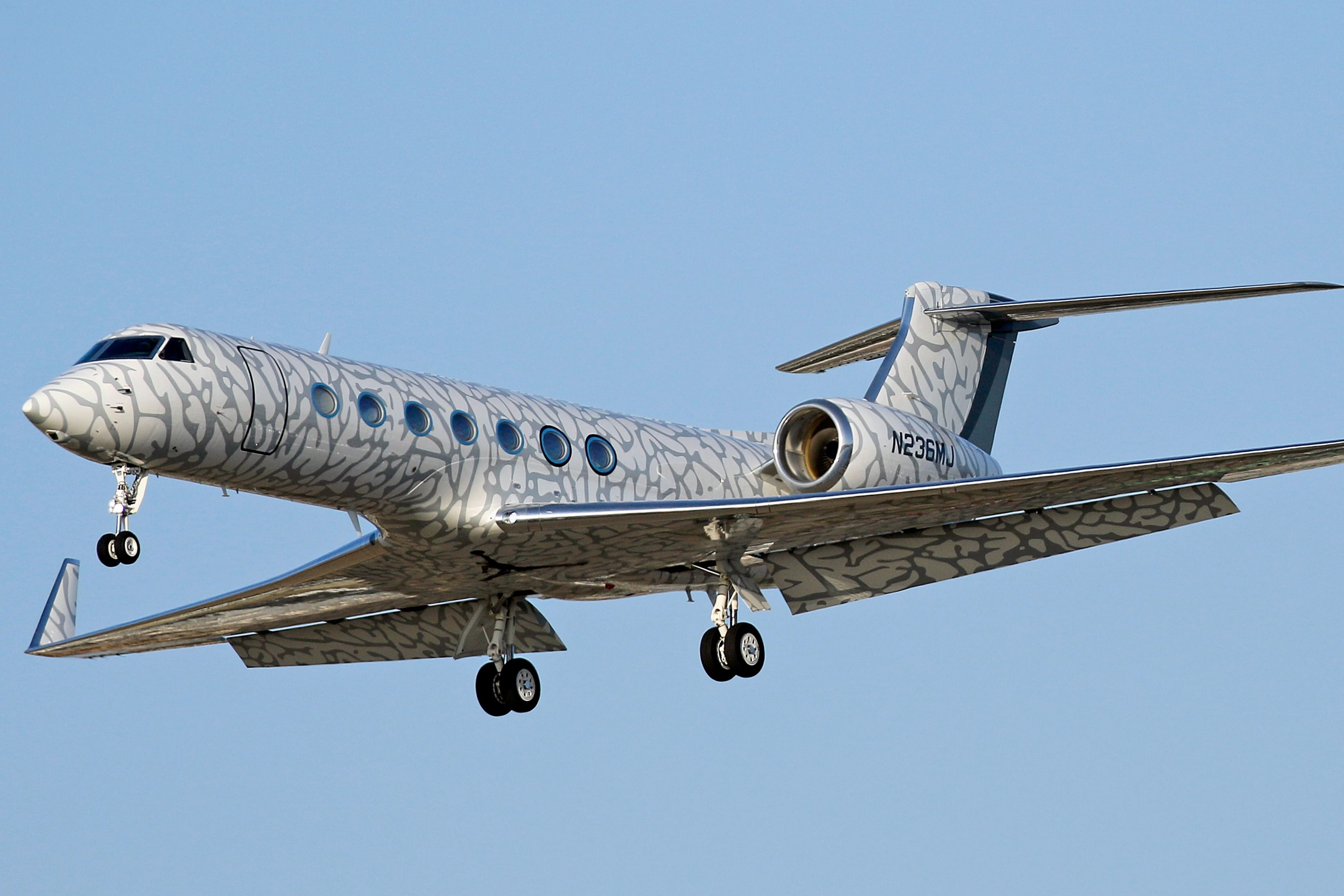 What Were The Upgrades Made From The Gulfstream G450 To The G500?