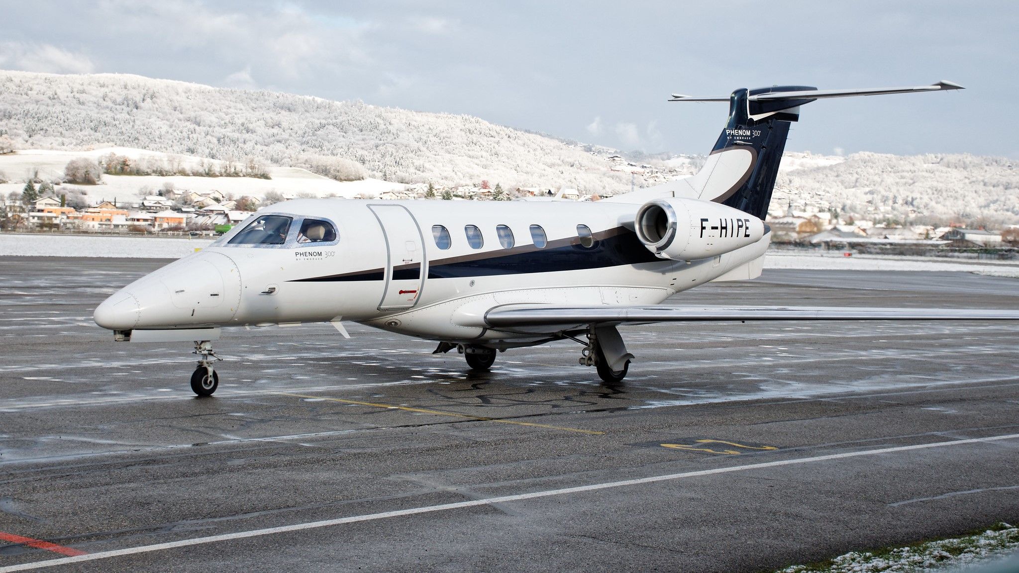 What's It Really Like Being A Private Jet Pilot?