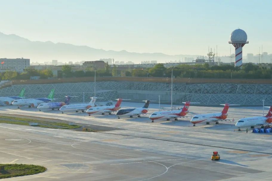 9 COMAC Demo Planes Descend On Urumqi Airport Amid Xinjiang Tour