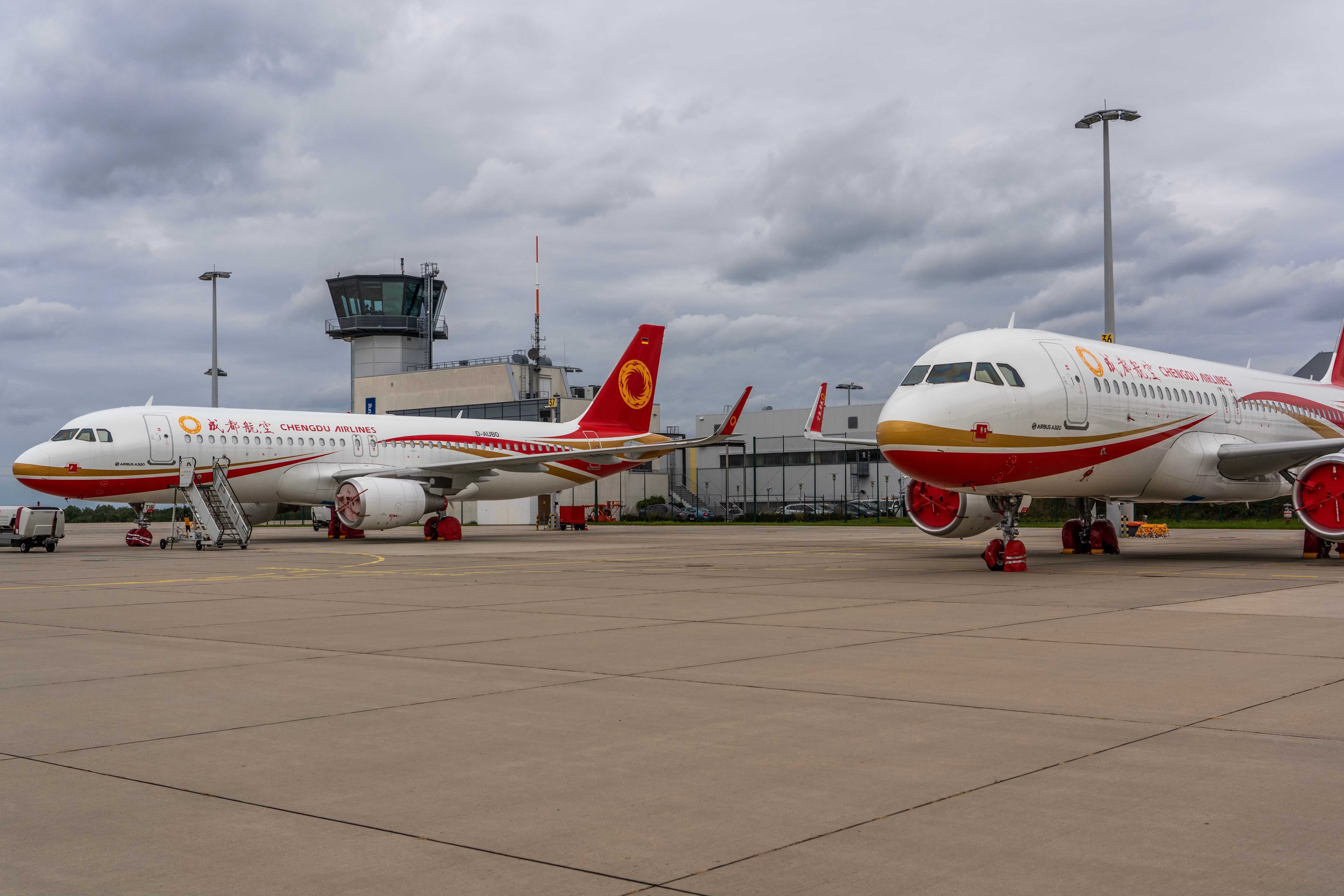 Chengdu Airlines Under Fire For Denying Elderly Cancer Patient From Flight