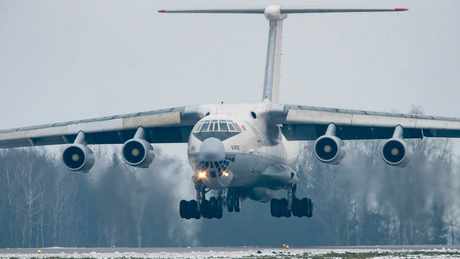 Soviet Era Ilyushin Il-76 Crashes In Mali