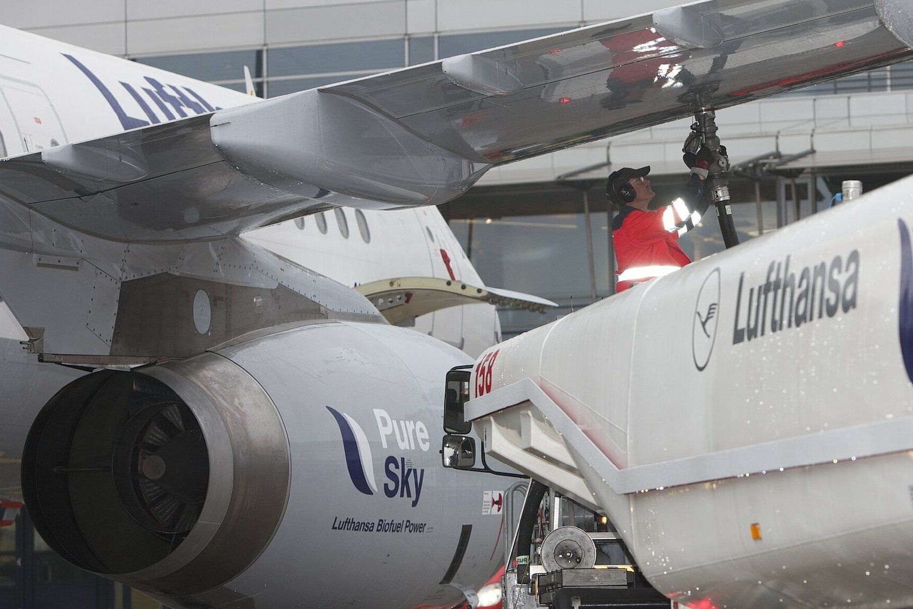 To Use 100% SAF Lufthansa Would Need Half Of Germany's Electricity