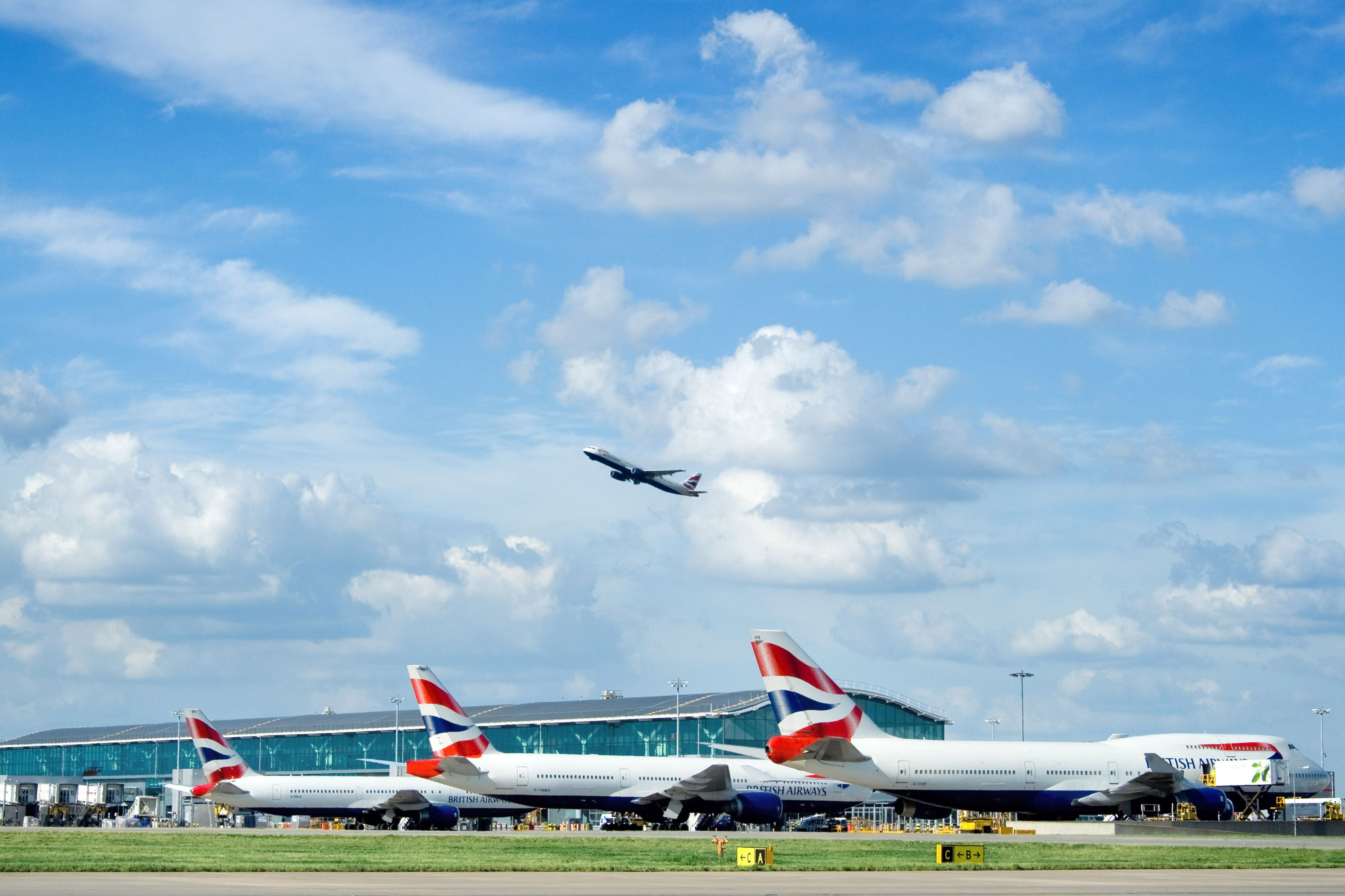British Airways Reportedly Offering Passengers Money To Avoid Heathrow Lounges