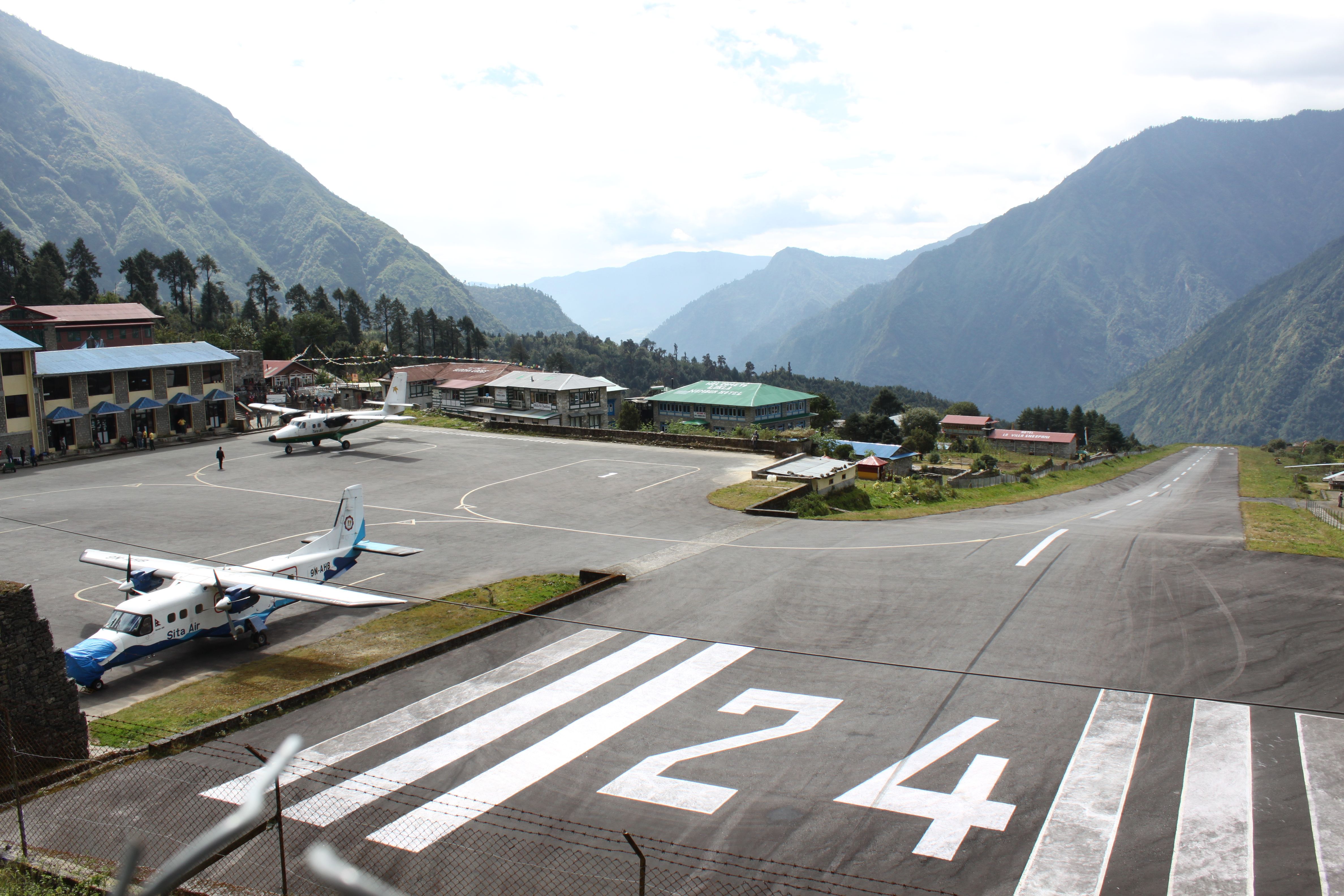 The Top 6 Hardest Airports To Land At