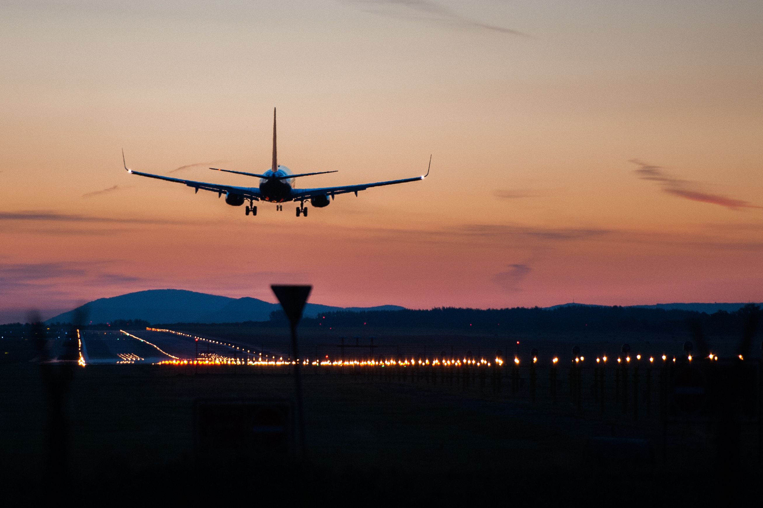 New Study Finds Fake AI-Generated Airline Reviews Have Increased By 189% Since ChatGPT