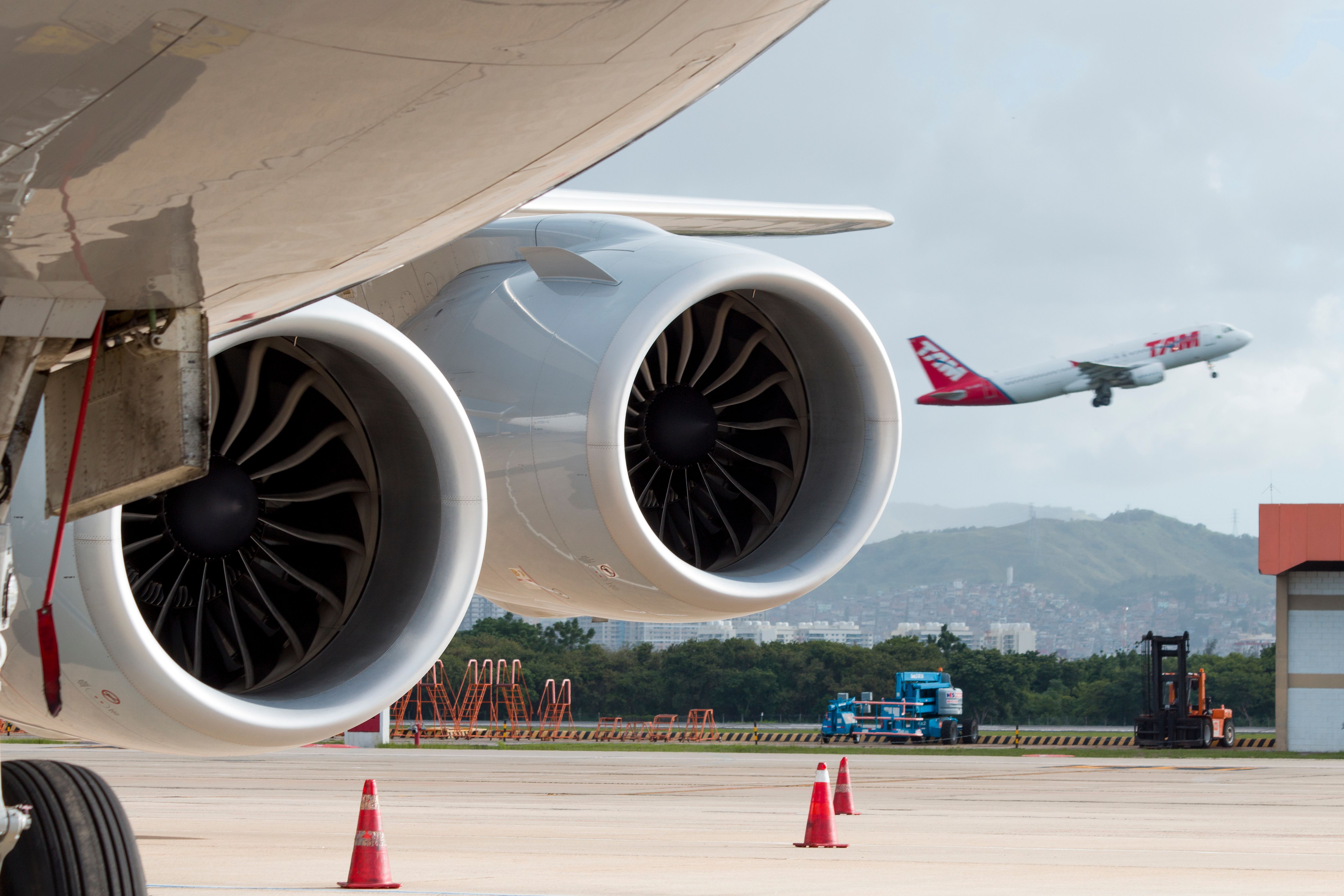 The Incredible Boeing 747 Tri-Jet And Why It Failed