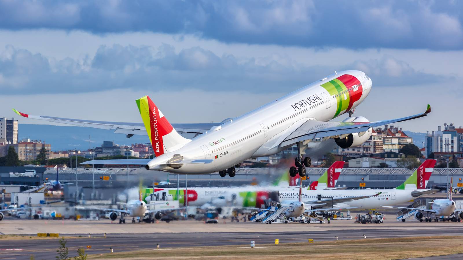 TAP Air Portugal Launches Black Friday Sale With €49 Flights