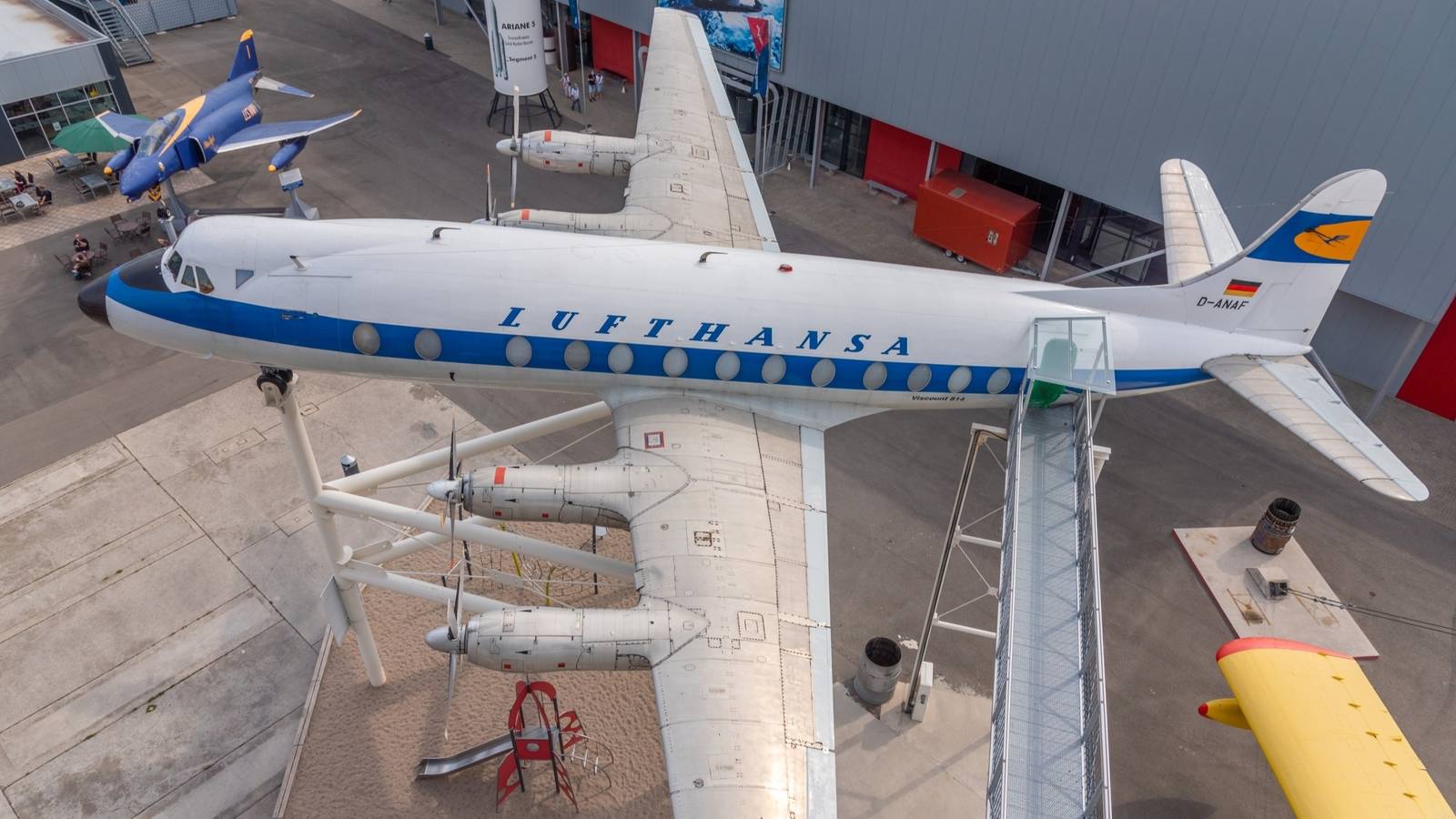 The Vickers Viscount: The World's First Commercial Turboprop