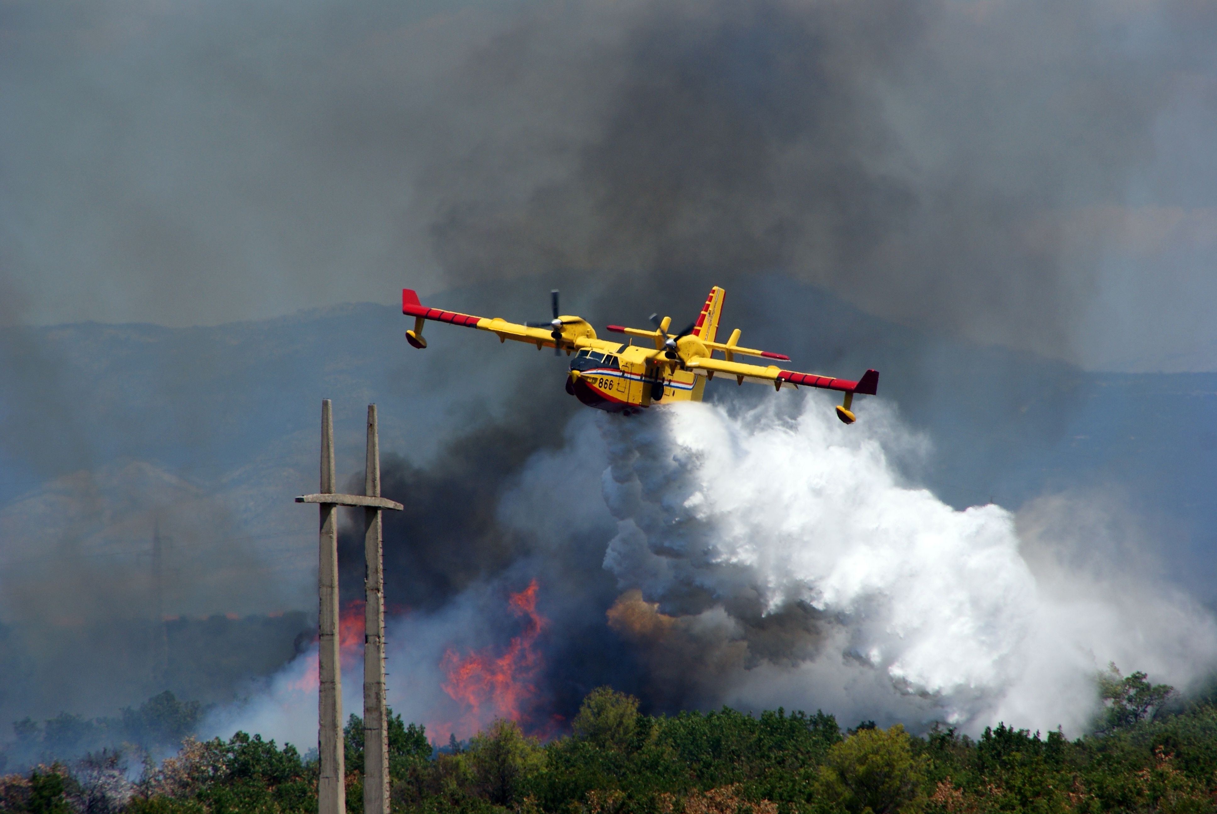 Aerial Firefighting - How Does It Work?