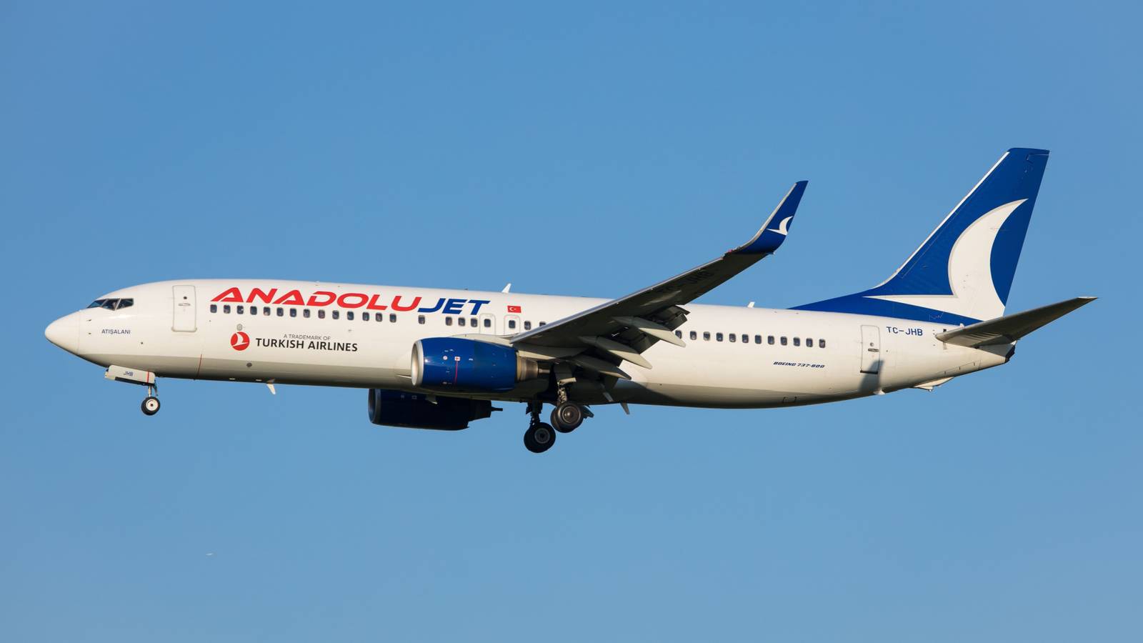 Boeing 737 Returns To Moscow Vnukovo Reporting Flight Control Issue