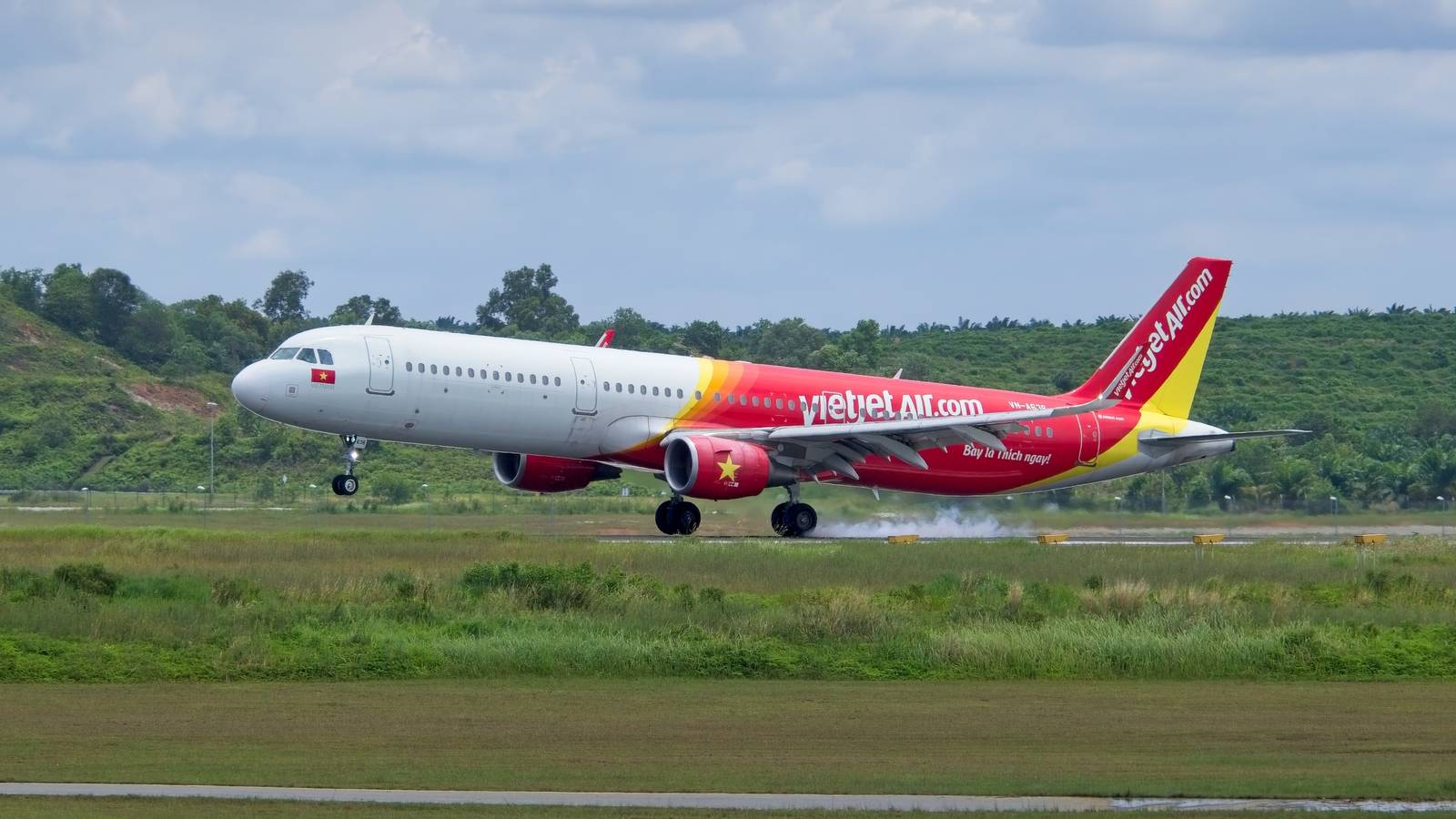 Flight Review: Vietjet's Airbus A321 'SkyBoss' Premium Economy