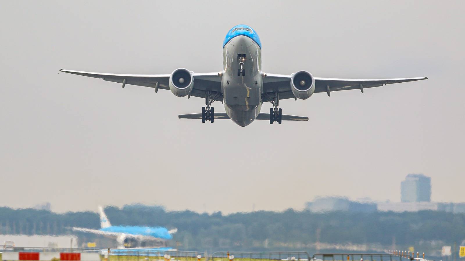 IATA Publishes Response To Proposed Flight Cuts At Amsterdam Schiphol Airport