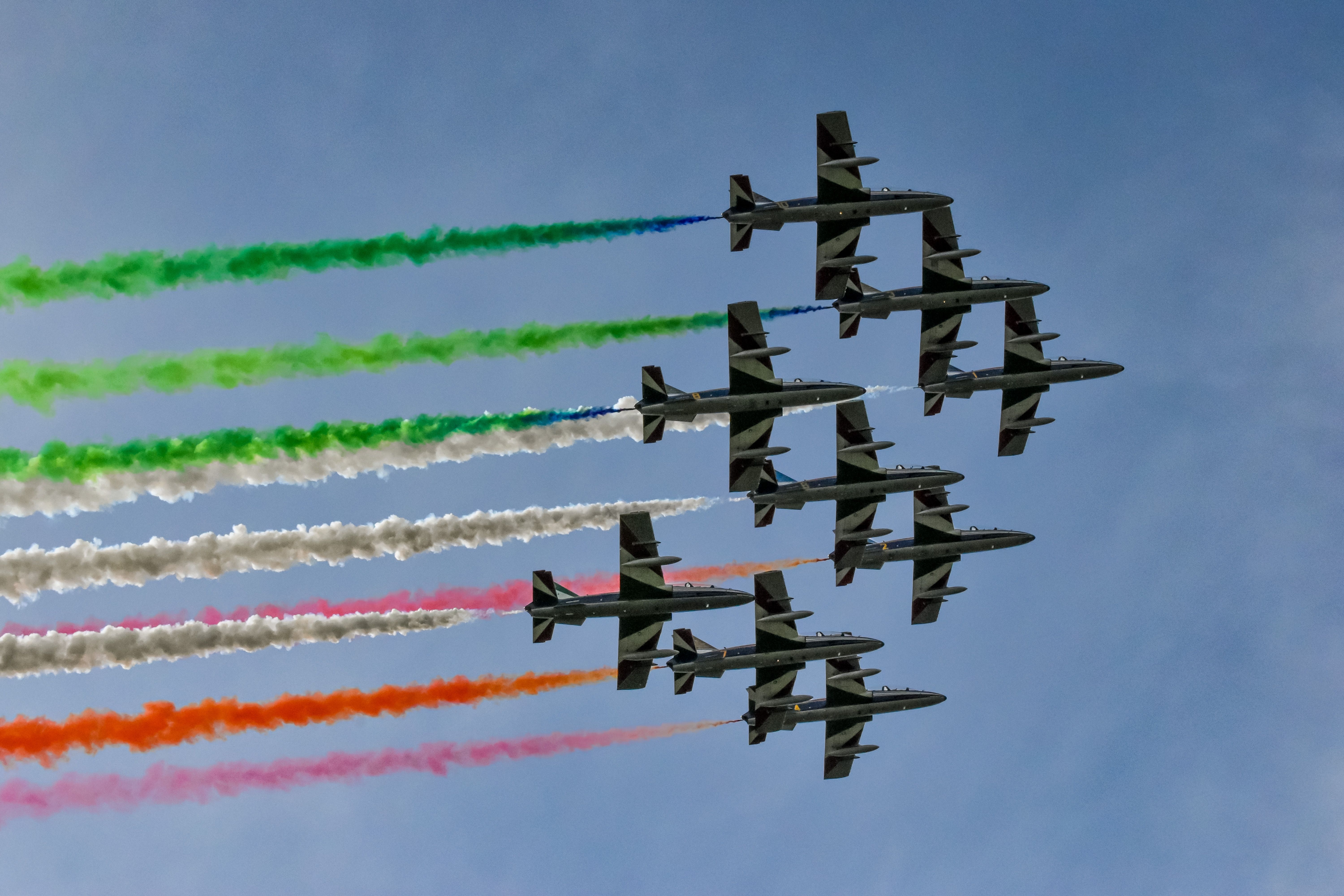 5 Fun Facts About The Smoke Used In Military Air Displays