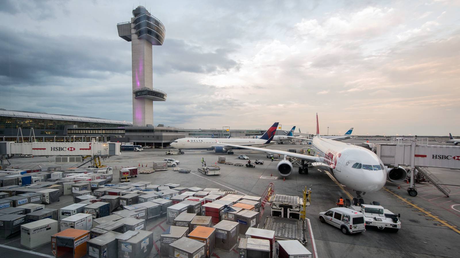 US Government Investing $26M To Tackle Close Call Incidents Between Airplanes
