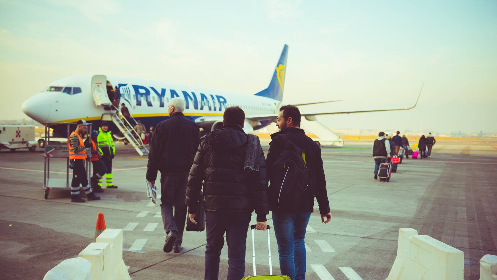 How The Aviation Industry Plans To Tackle Unruly Passengers
