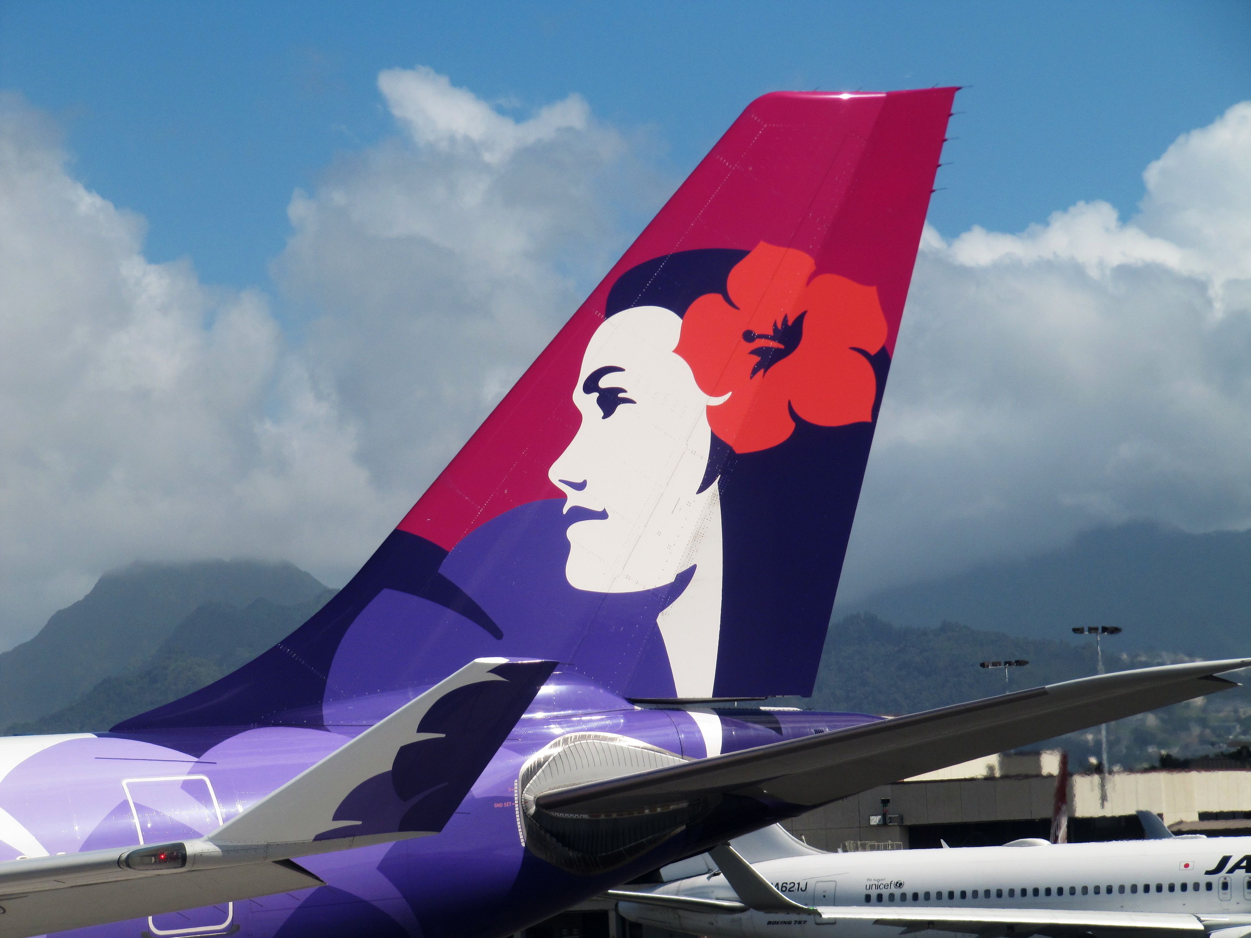 Woman Who Inspired Hawaiian Airlines Logo Passes Away