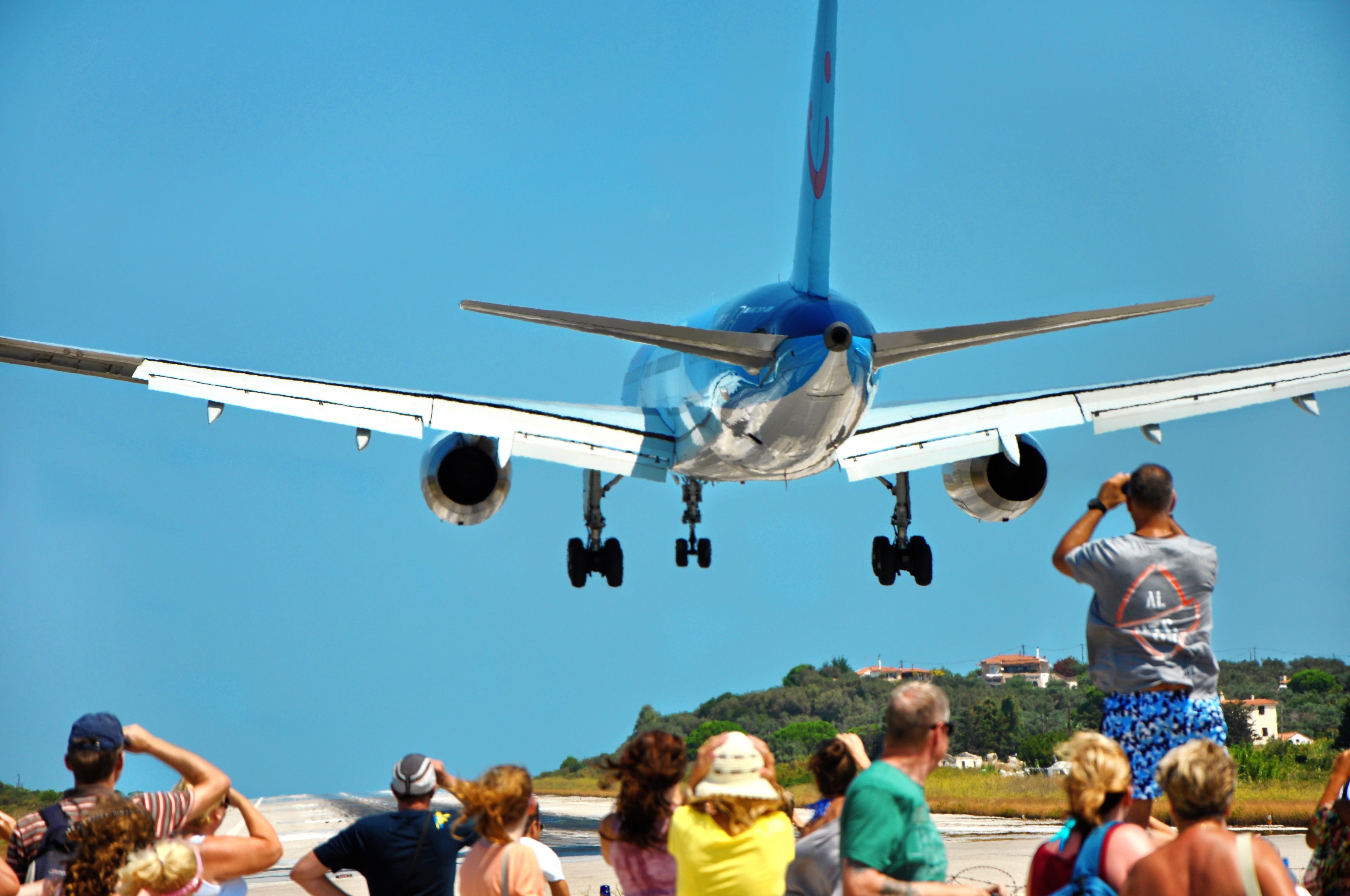 A TUI Boeing 757 Landing In Skiathos.