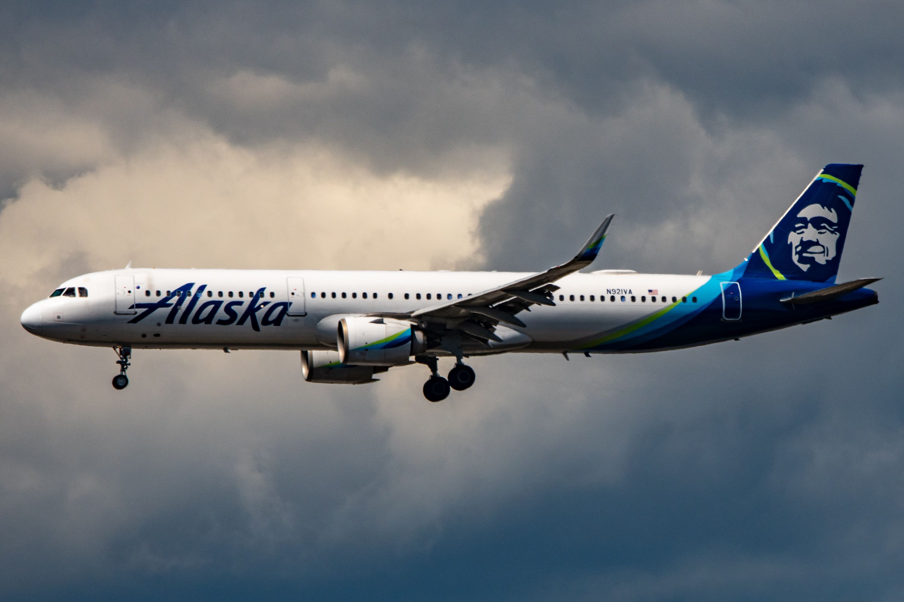 American Airlines Begins Retrofitting 1st Ex-Alaska Airlines