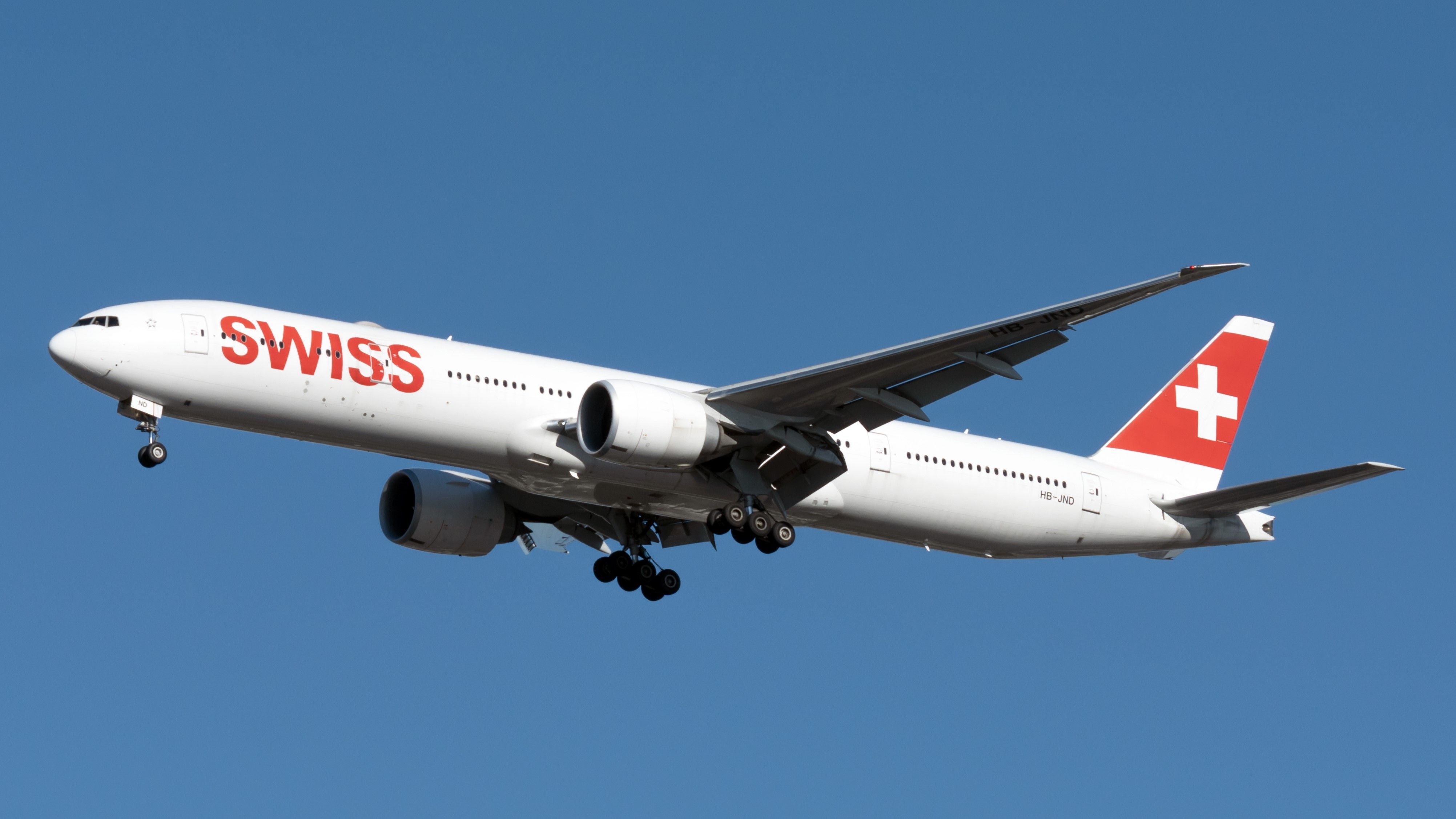 SWISS Boeing 777 Rejects Takeoff In Chicago After Hitting Flock Of