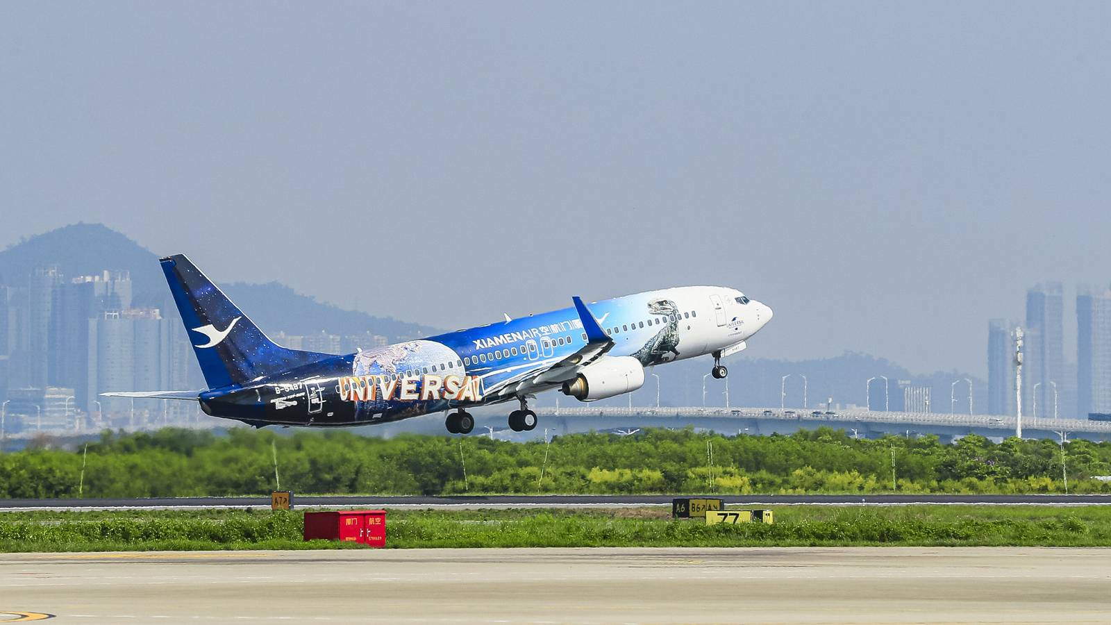 Xiamen Airlines Reveals A New Special Universal Studios Livery