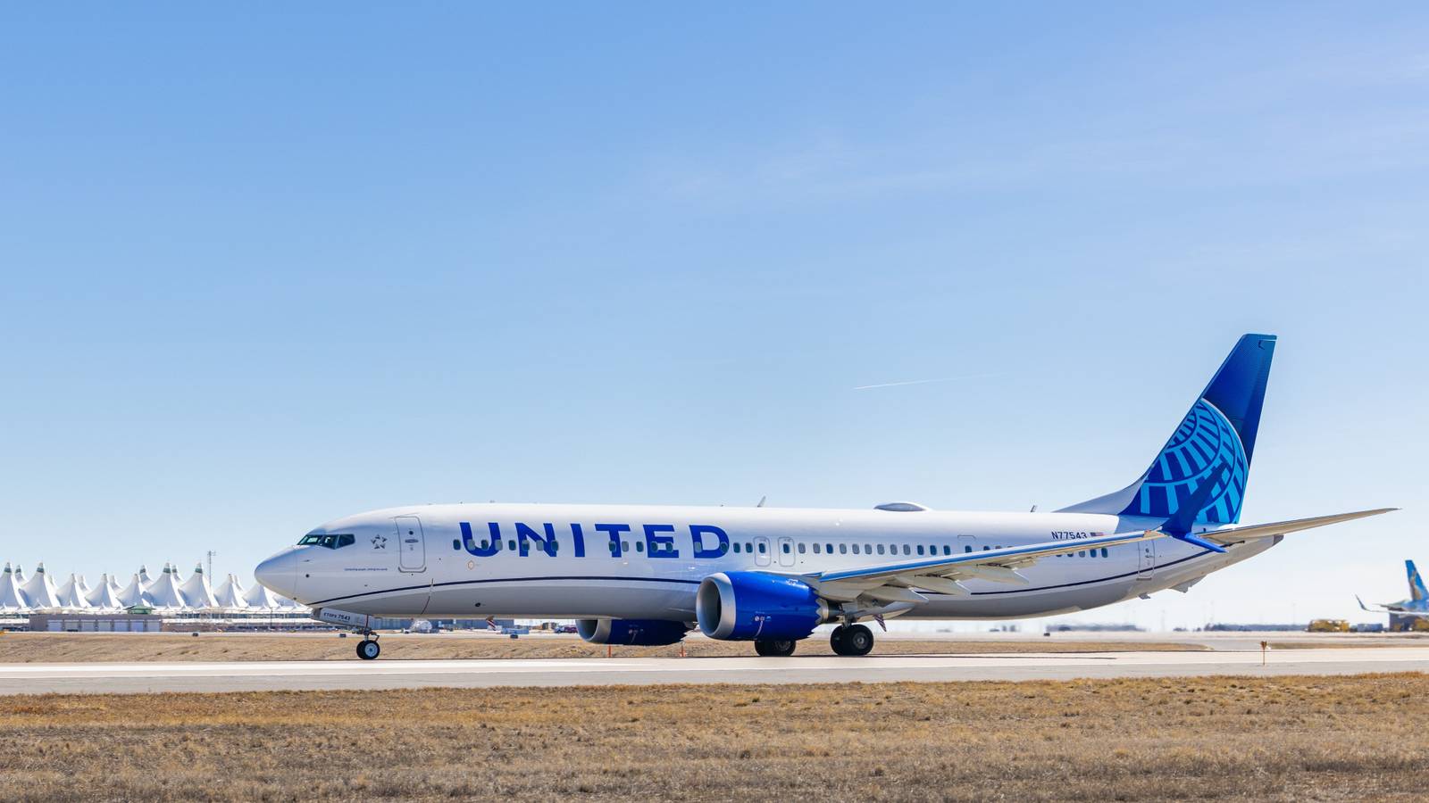 How United Airlines Is Integrating Bluetooth On Its Aircraft
