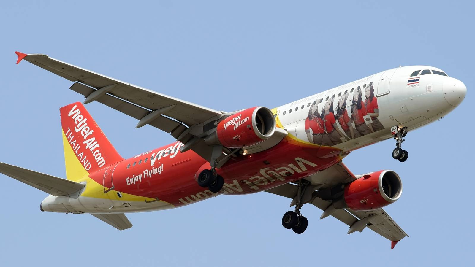 Otterly Ridiculous: Loose Mammals Cause Chaos On Vietjet Flight
