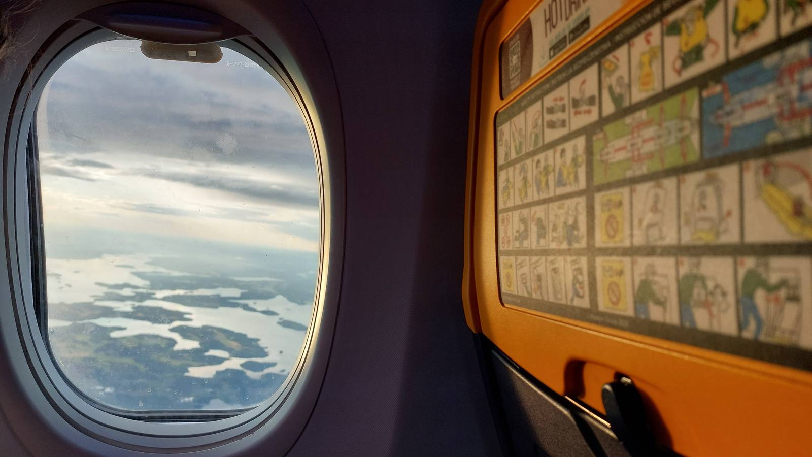 Which Airplane Window Is The Biggest?