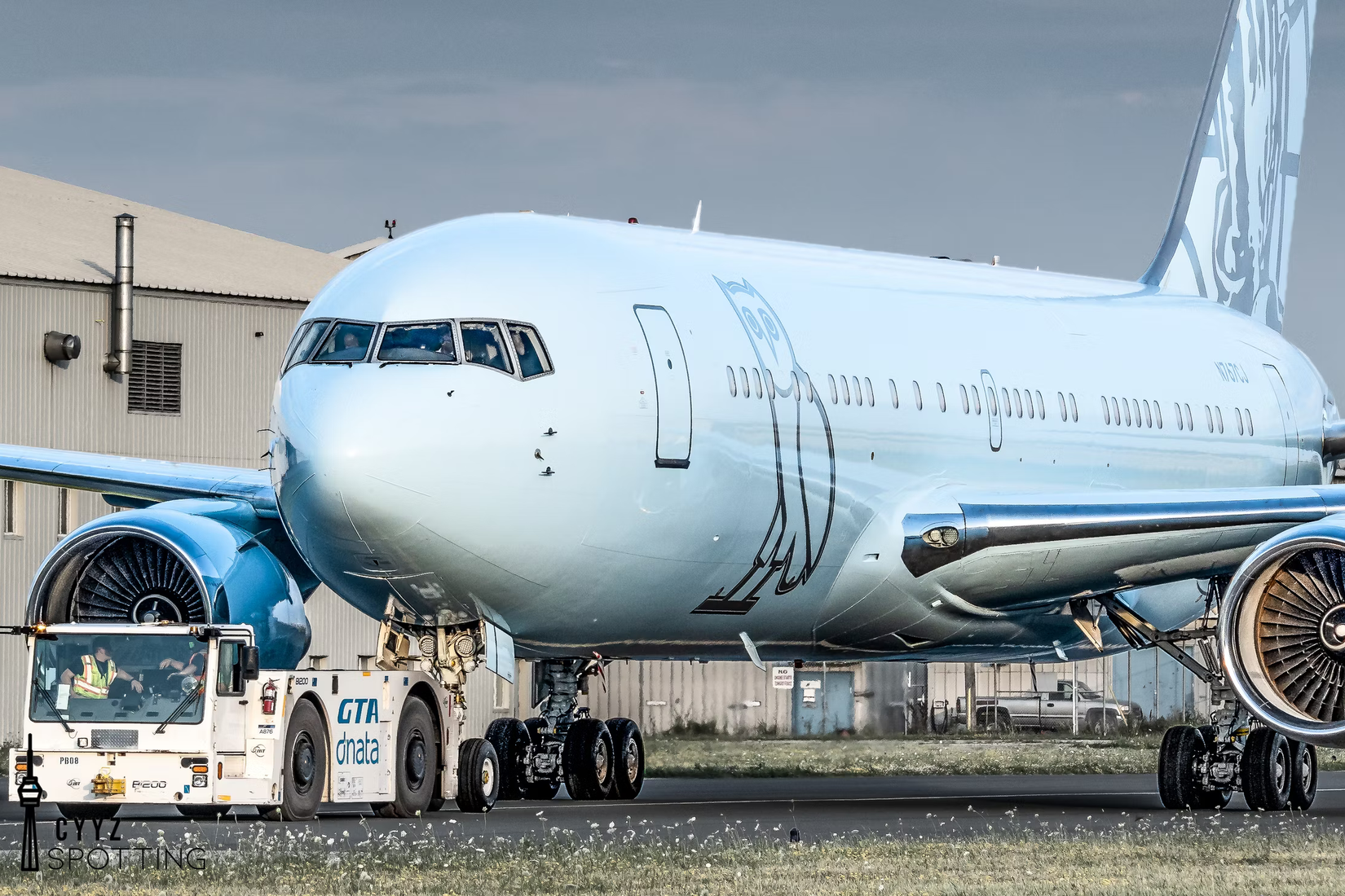 Air Drake: 5 Cool Facts About The Rapper's Boeing 767