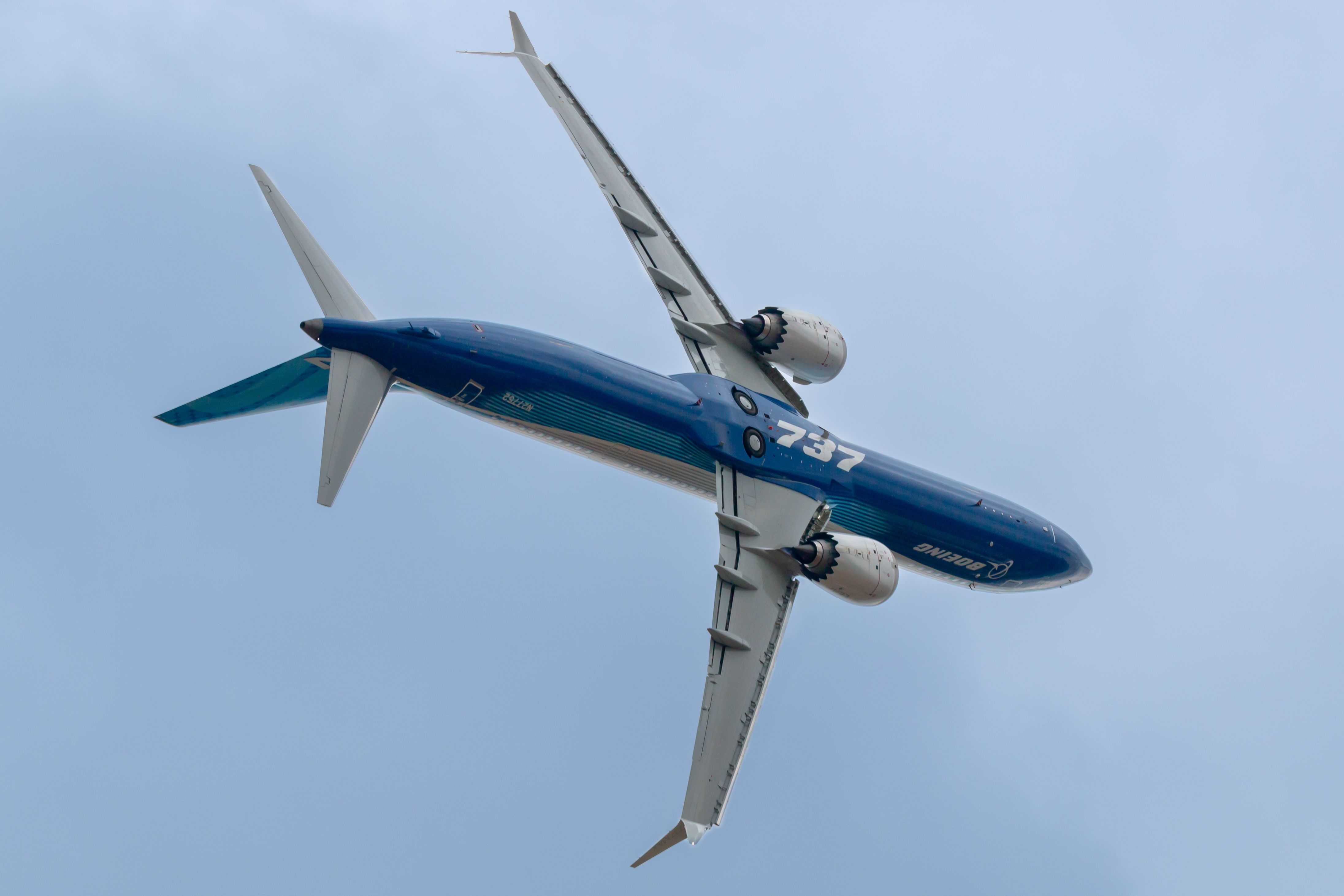 A Boeing 737 MAX 10