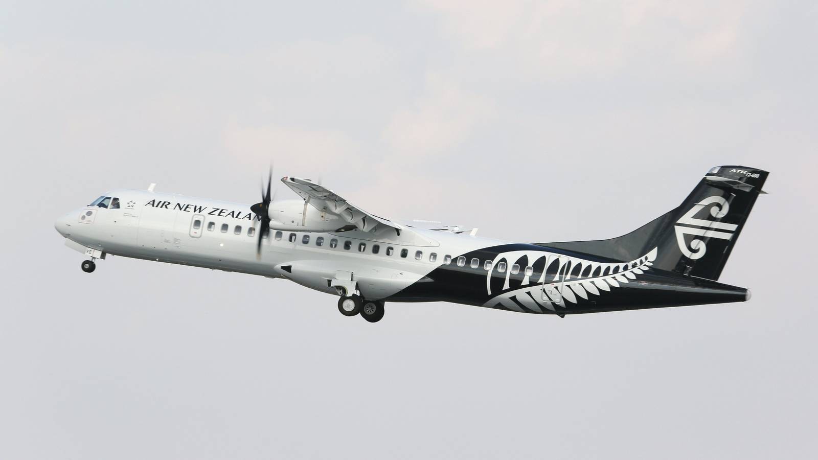 Air New Zealand Is Scrutinizing Carry-On Bags As Passengers 'Push The Limits'