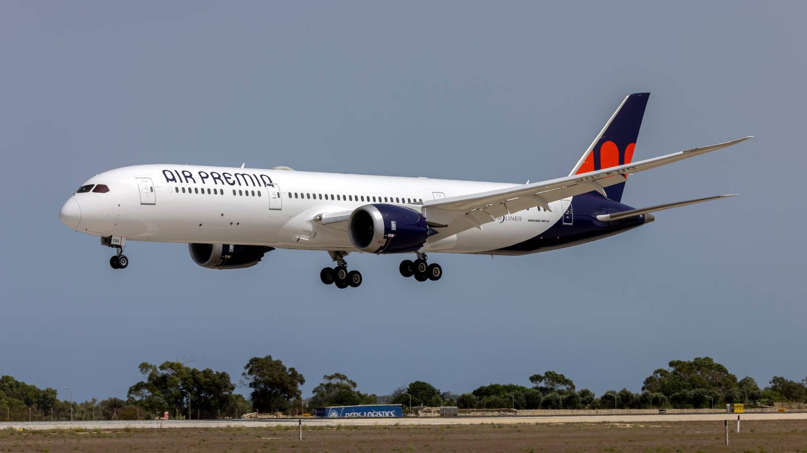 Atterrissage d'un Boeing 787 d'Air Premia