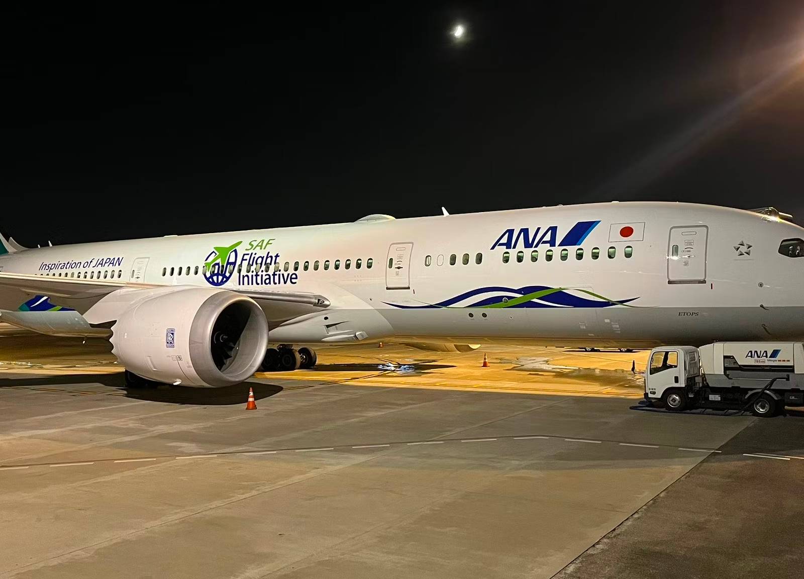 ana-boeing-787-green-jet-16-9.