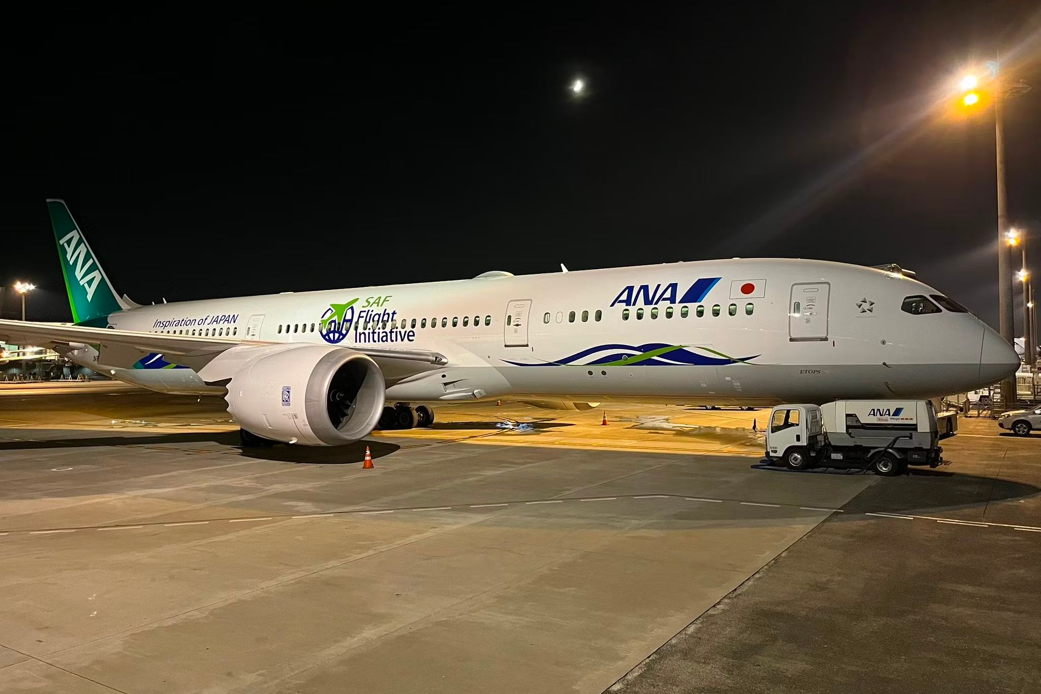All Nippon Airways Launches Dash 8-Q400 Future Prop