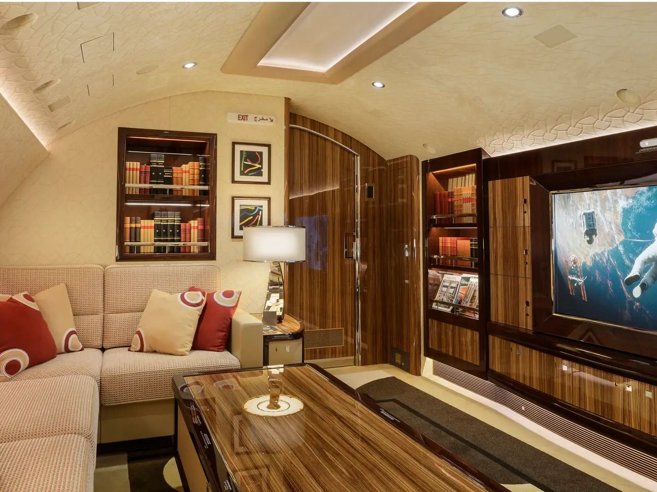 B747-8I-private-jet-living-room