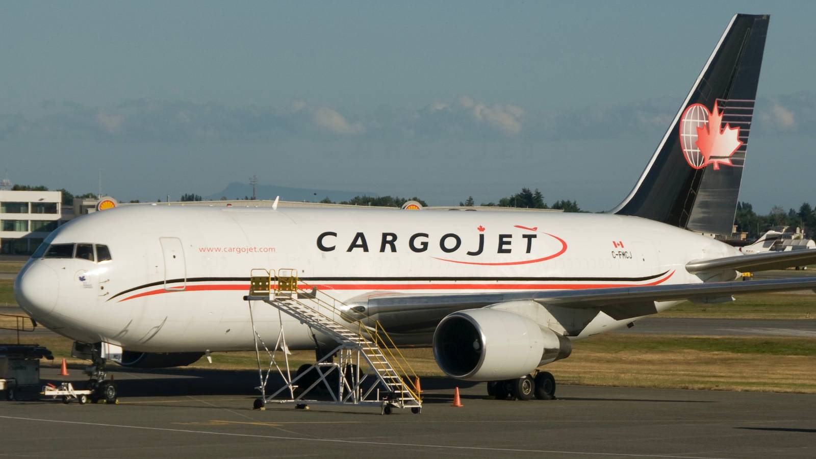 How Did Drake Get A Boeing 767 Private Jet For Free?