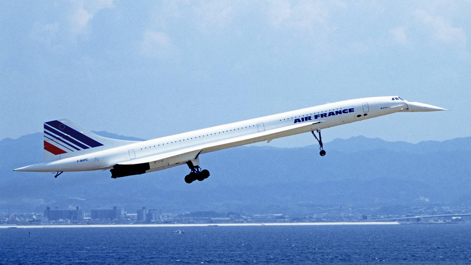 Colorful History: Air France Celebrates 90th Anniversary